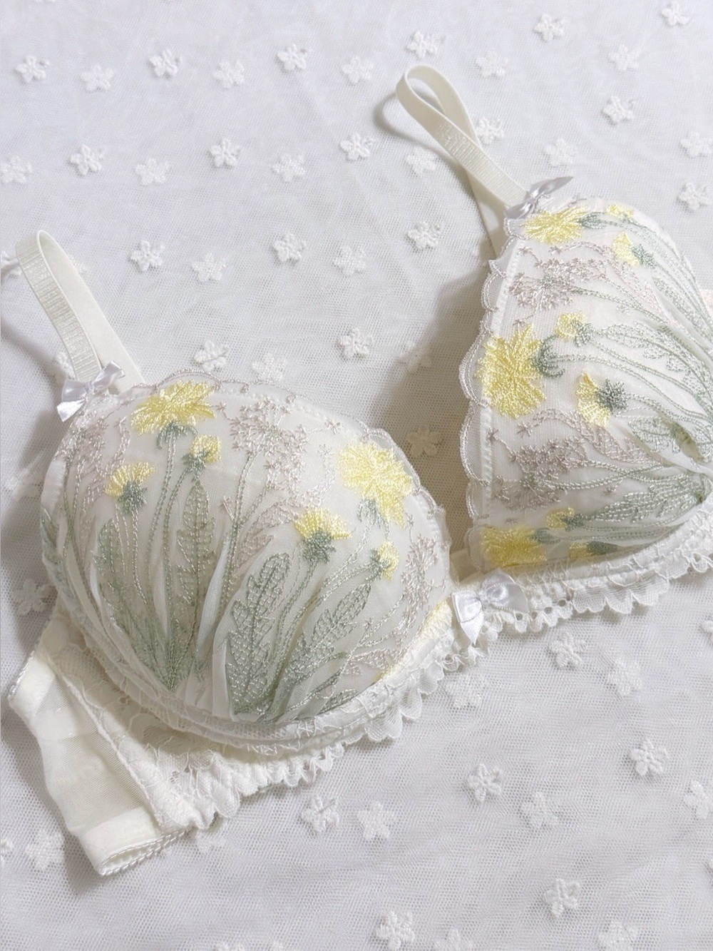 US-32C Japanese Brand Cute Dandelion Embroidery Satin Bow Bra